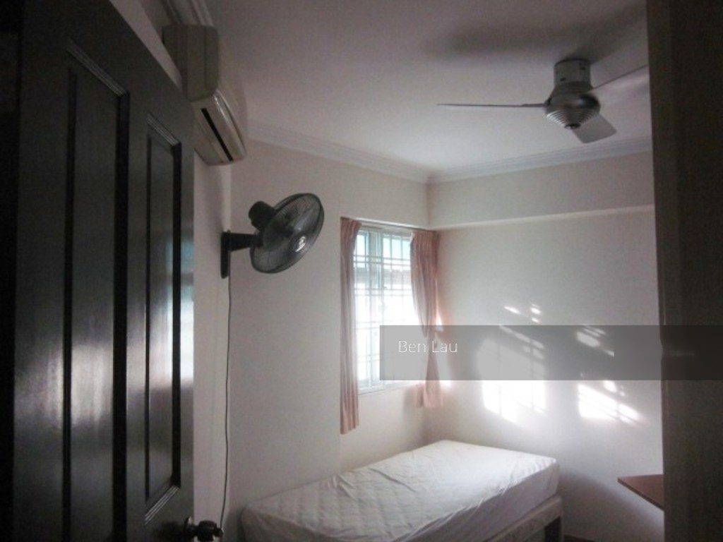 Blk 392 Bukit Batok West Avenue 5 (Bukit Batok), HDB 4 Rooms #198117202